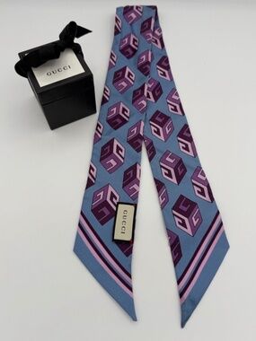 Gucci Blue & Purple Cube Geometric Twilly~Authentic~NWT